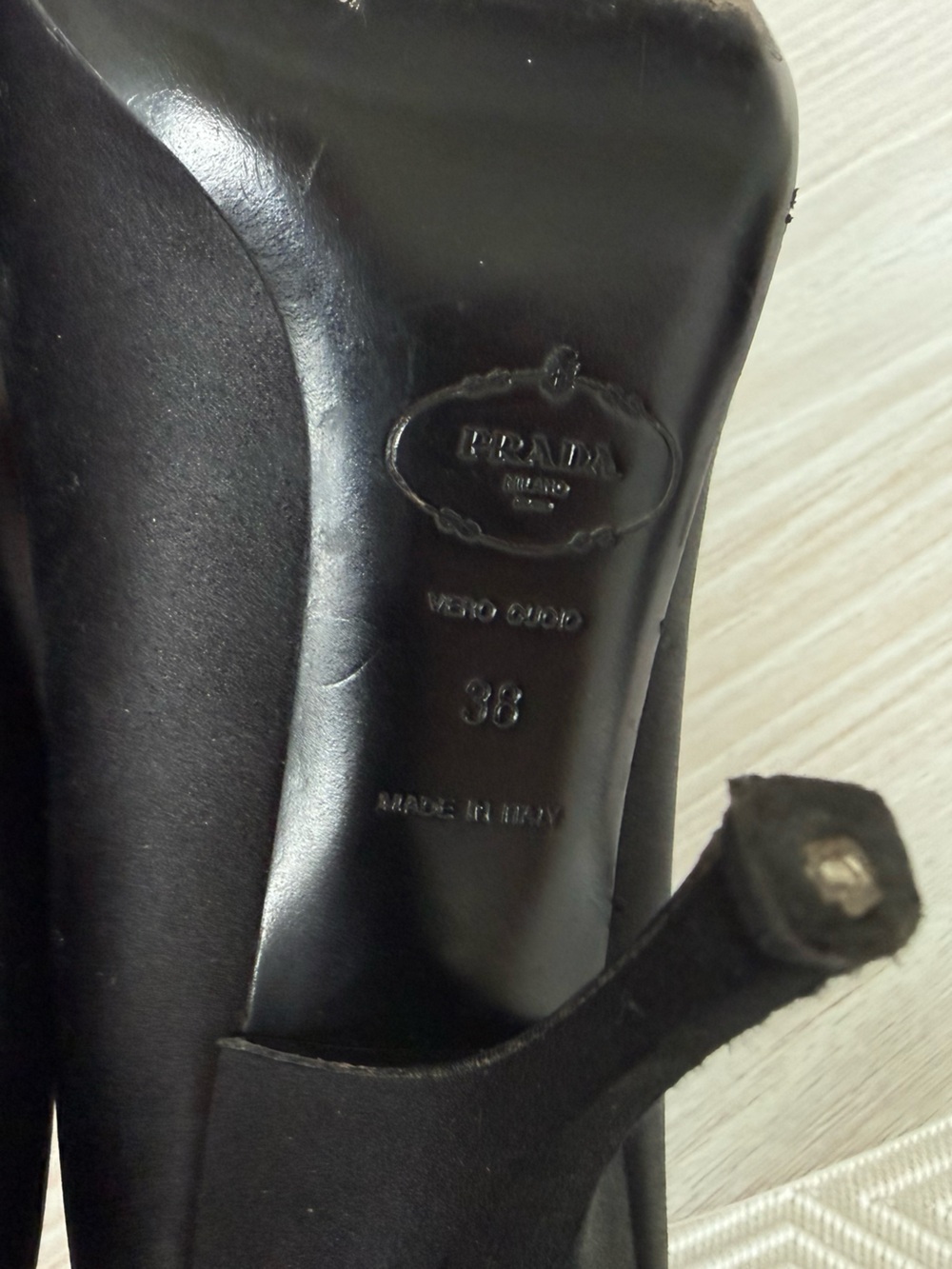 Prada Black Silk Crystal Diamanté
Peep Toe Court Shoes Heels Ladies 38, US8 - Picture 8 of 8